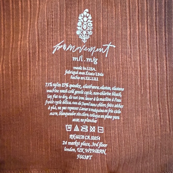 NWOT - FP Movement Good Karma Leggings M/L - Picture 9 of 9